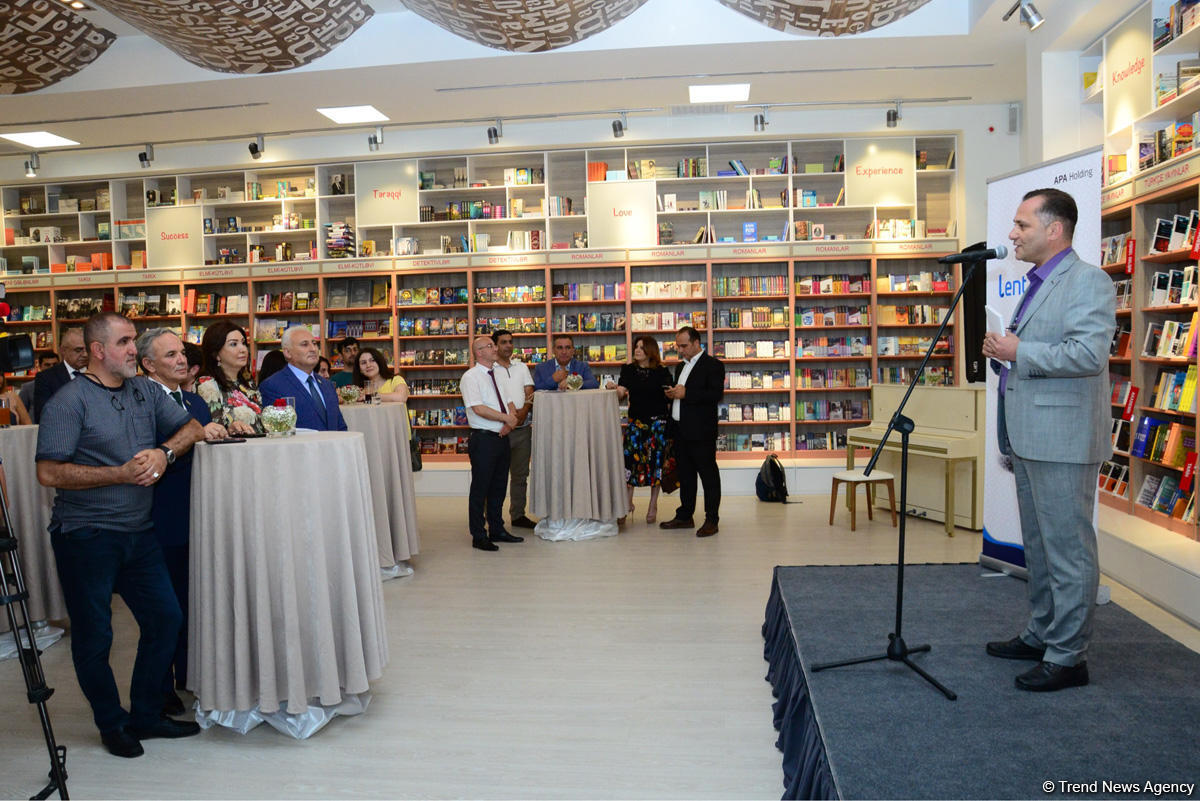“100 ilin əmanəti” adlı kitabın təqdimatı olub (FOTO)