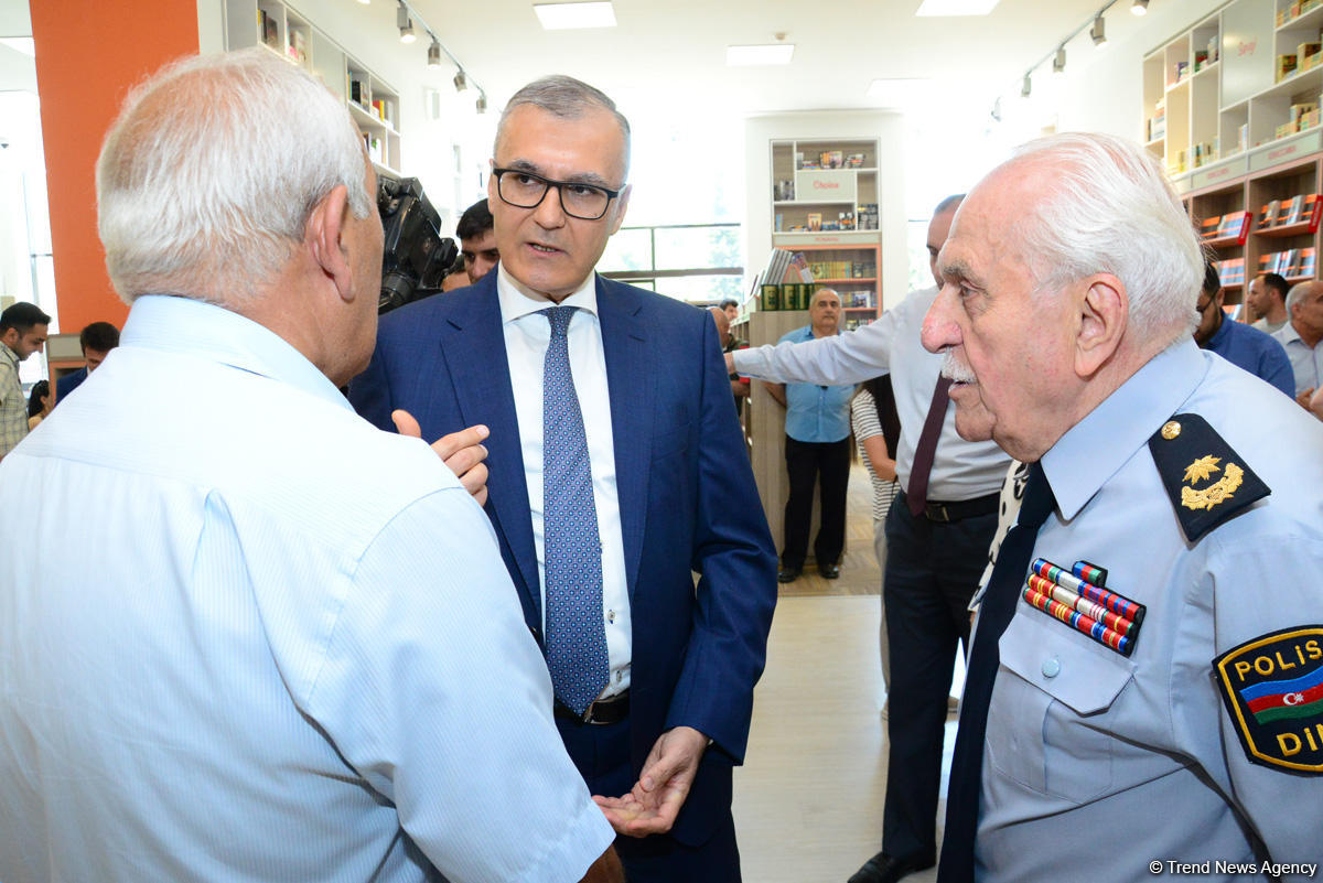 İrəvanın tarixi mərkəzinə dair kitab-fotoalbomun təqdimatı olub (FOTO)