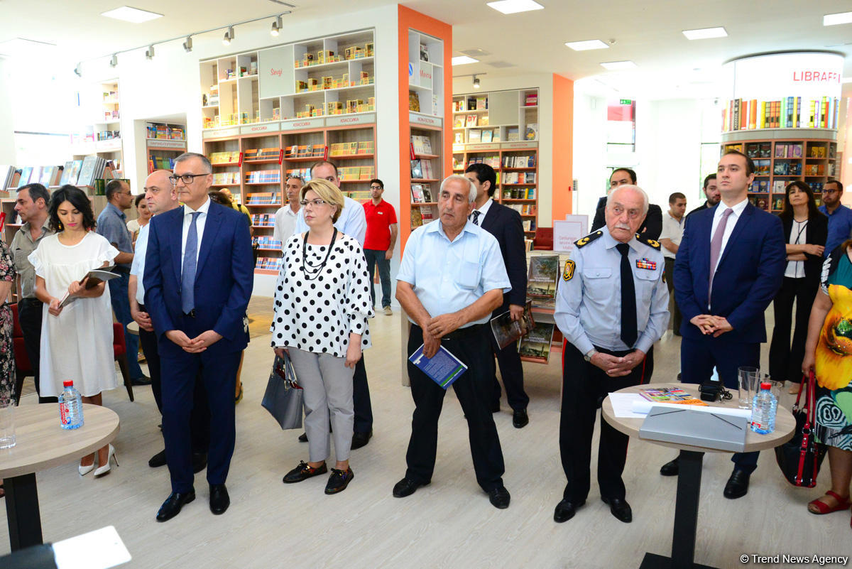 İrəvanın tarixi mərkəzinə dair kitab-fotoalbomun təqdimatı olub (FOTO)
