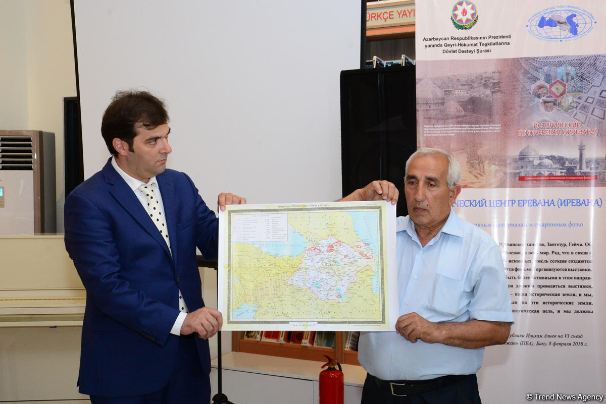 İrəvanın tarixi mərkəzinə dair kitab-fotoalbomun təqdimatı olub (FOTO)