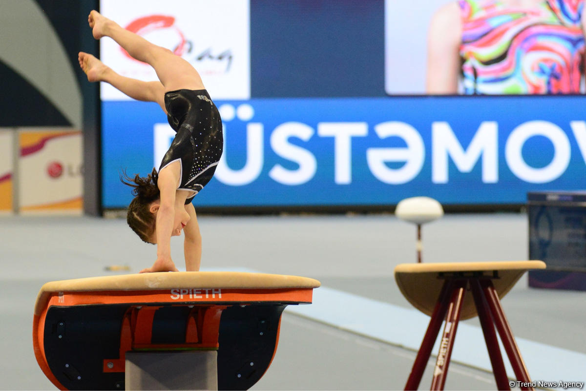 İdman gimnastikası üzrə 25-ci Azərbaycan birinciliyi və Bakı çempionatına start verildi (FOTO)