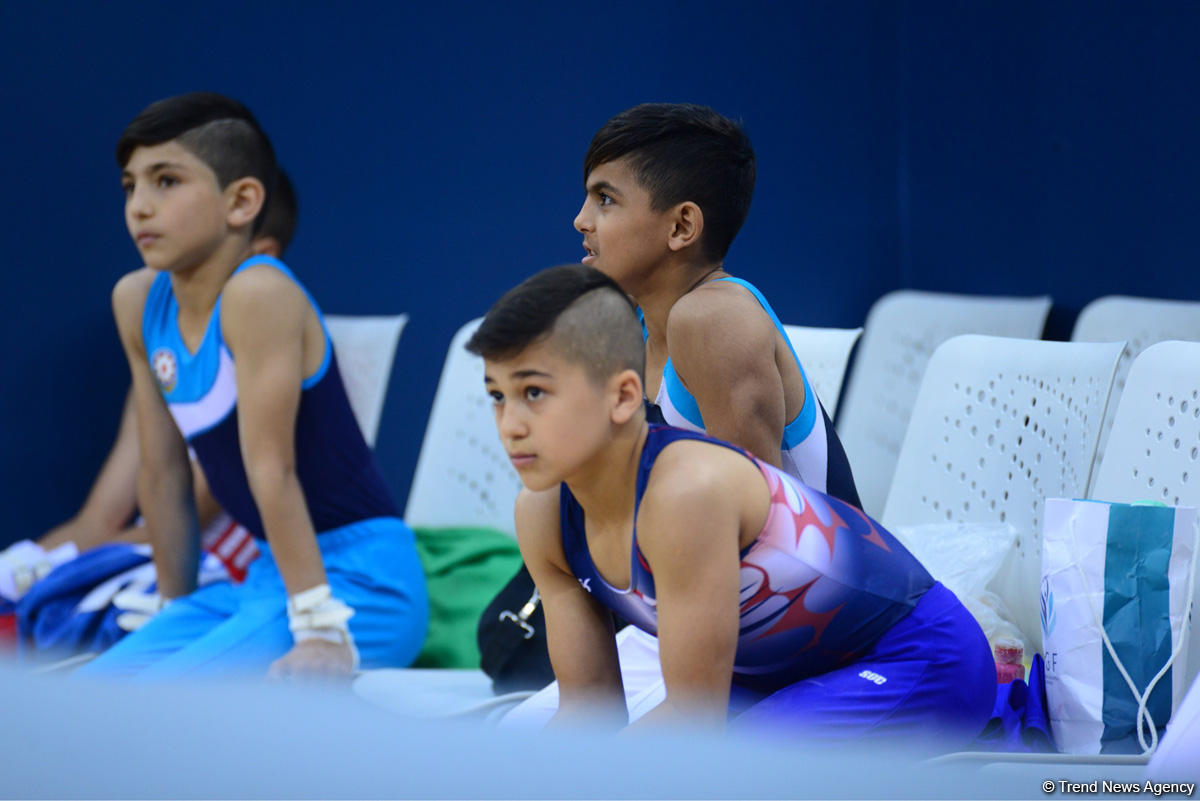 İdman gimnastikası üzrə 25-ci Azərbaycan birinciliyi və Bakı çempionatına start verildi (FOTO)