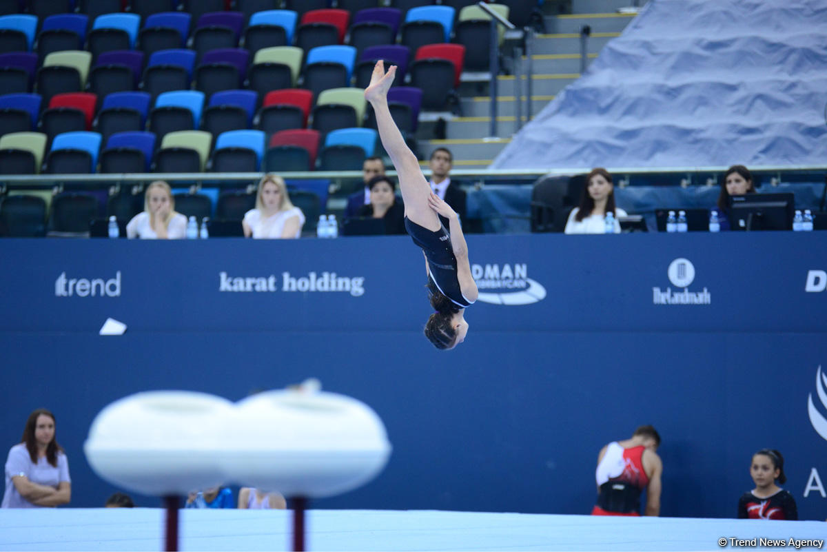 İdman gimnastikası üzrə 25-ci Azərbaycan birinciliyi və Bakı çempionatına start verildi (FOTO)