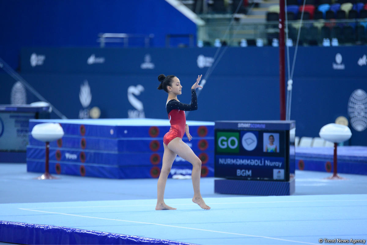 İdman gimnastikası üzrə 25-ci Azərbaycan birinciliyi və Bakı çempionatına start verildi (FOTO)