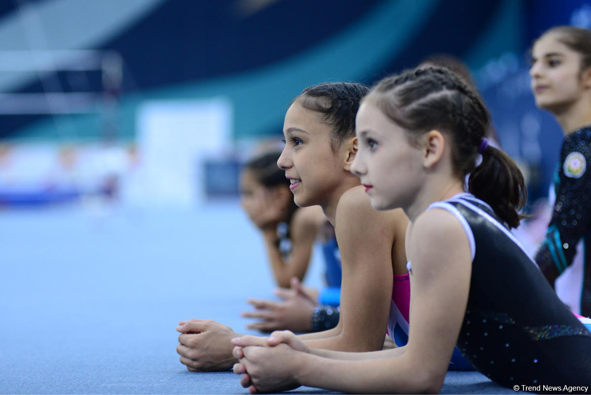 İdman gimnastikası üzrə 25-ci Azərbaycan birinciliyi və Bakı çempionatına start verildi (FOTO)
