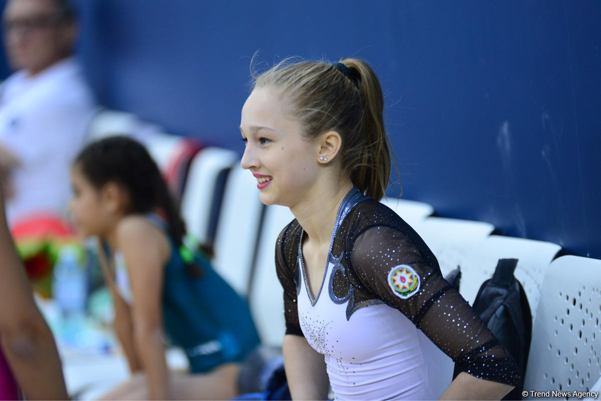İdman gimnastikası üzrə 25-ci Azərbaycan birinciliyi və Bakı çempionatına start verildi (FOTO)