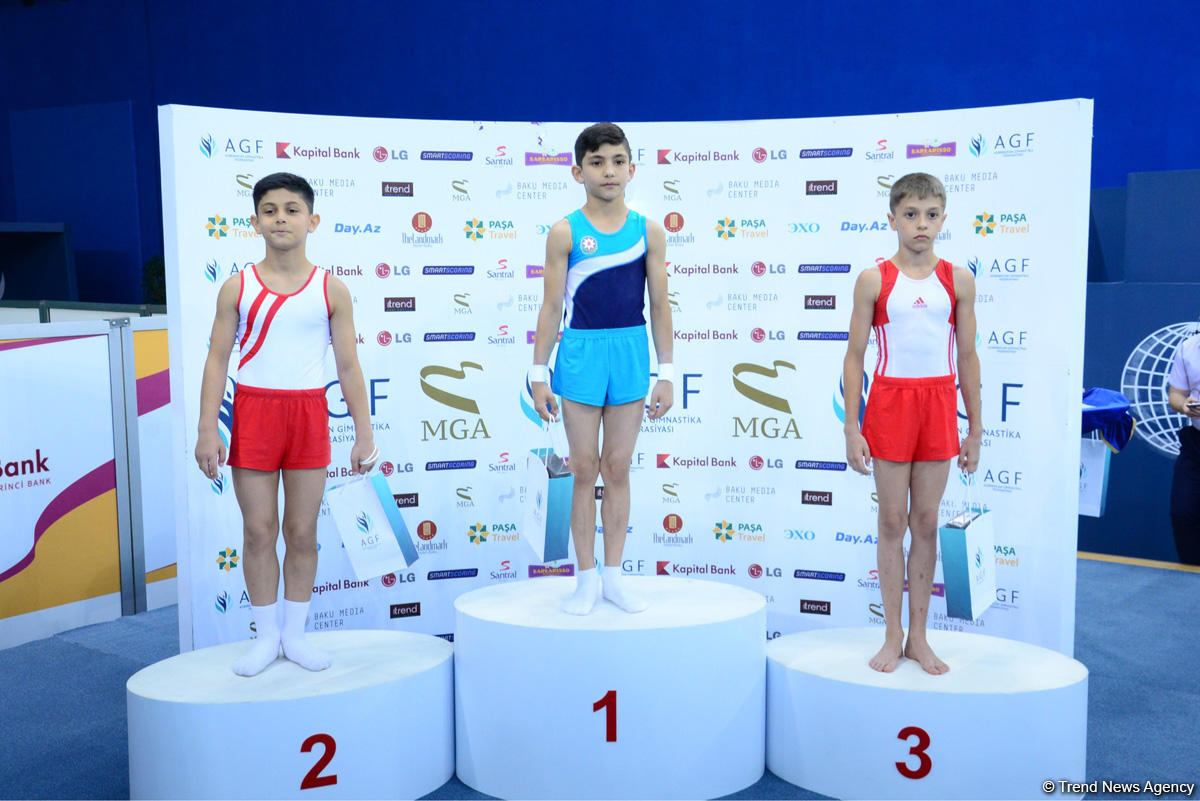 İdman gimnastikası üzrə Azərbaycan birinciliyi və Bakı çempionatında  qaliblər mükafatlandırılıb (FOTO)