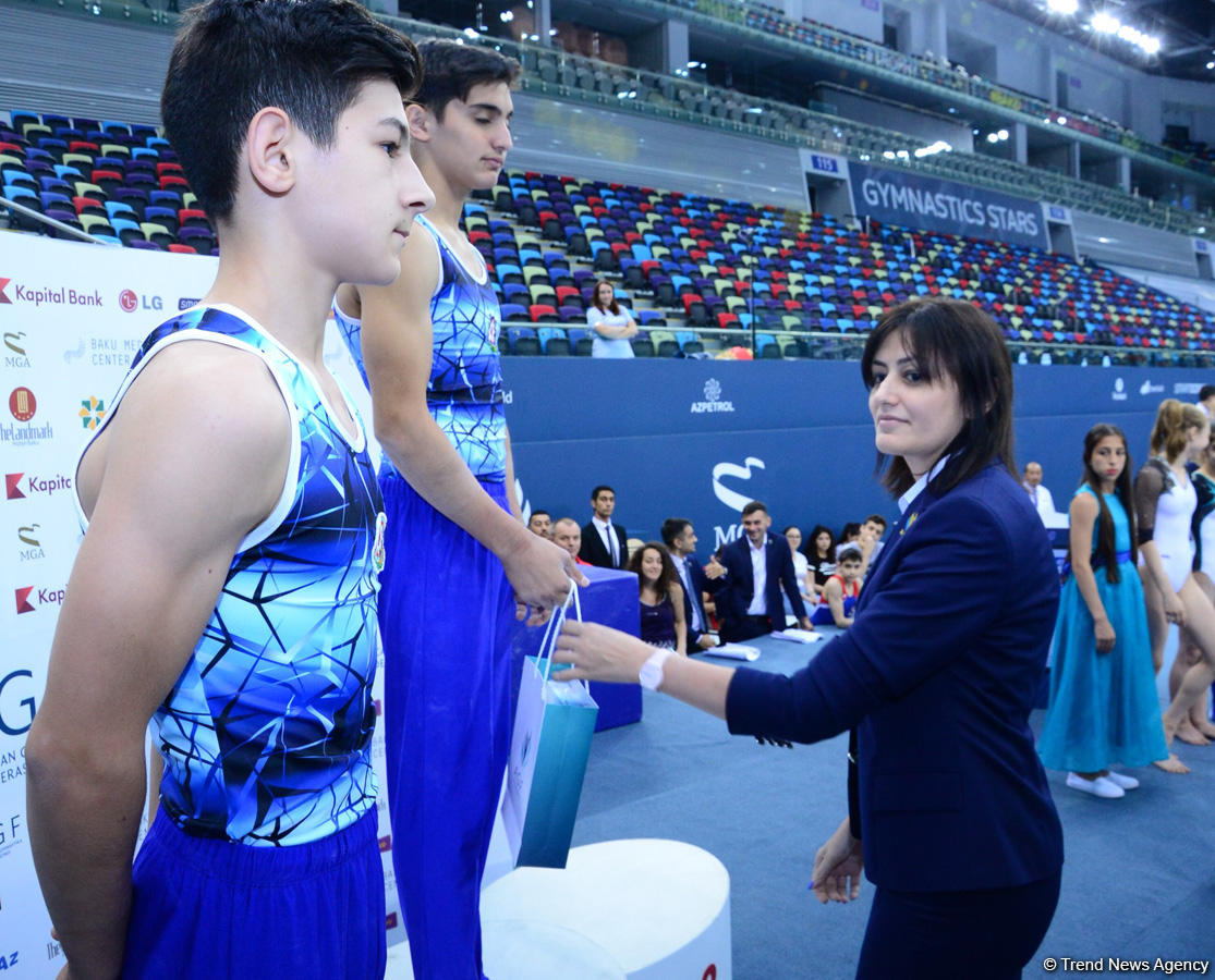 İdman gimnastikası üzrə Azərbaycan birinciliyi və Bakı çempionatında  qaliblər mükafatlandırılıb (FOTO)
