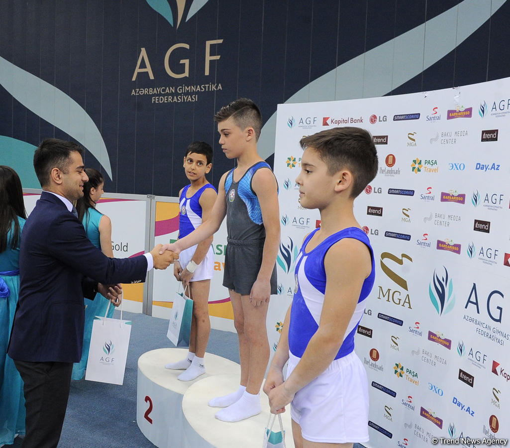 İdman gimnastikası üzrə Azərbaycan birinciliyi və Bakı çempionatında qaliblər mükafatlandırılıb (FOTO)