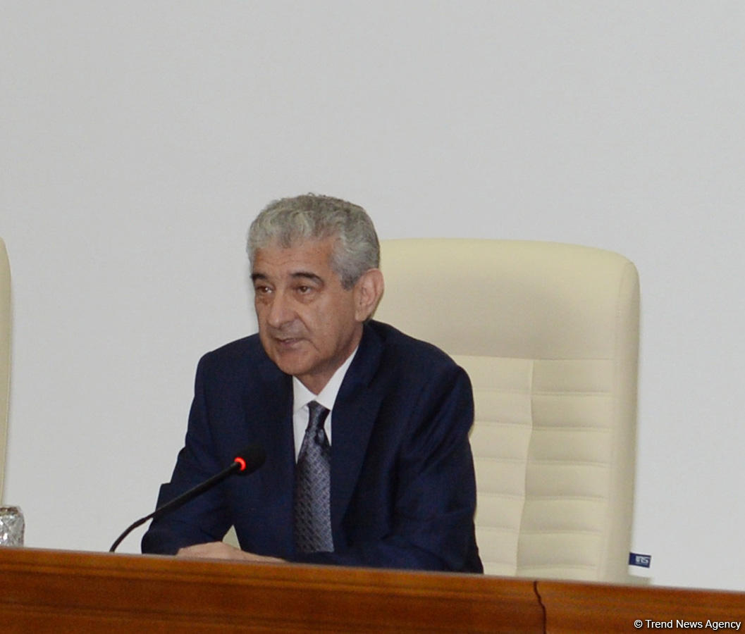 Əli Əhmədov: YAP qarşıdakı iki seçki kampaniyasında da öz fəallığını göstərəcək (FOTO)