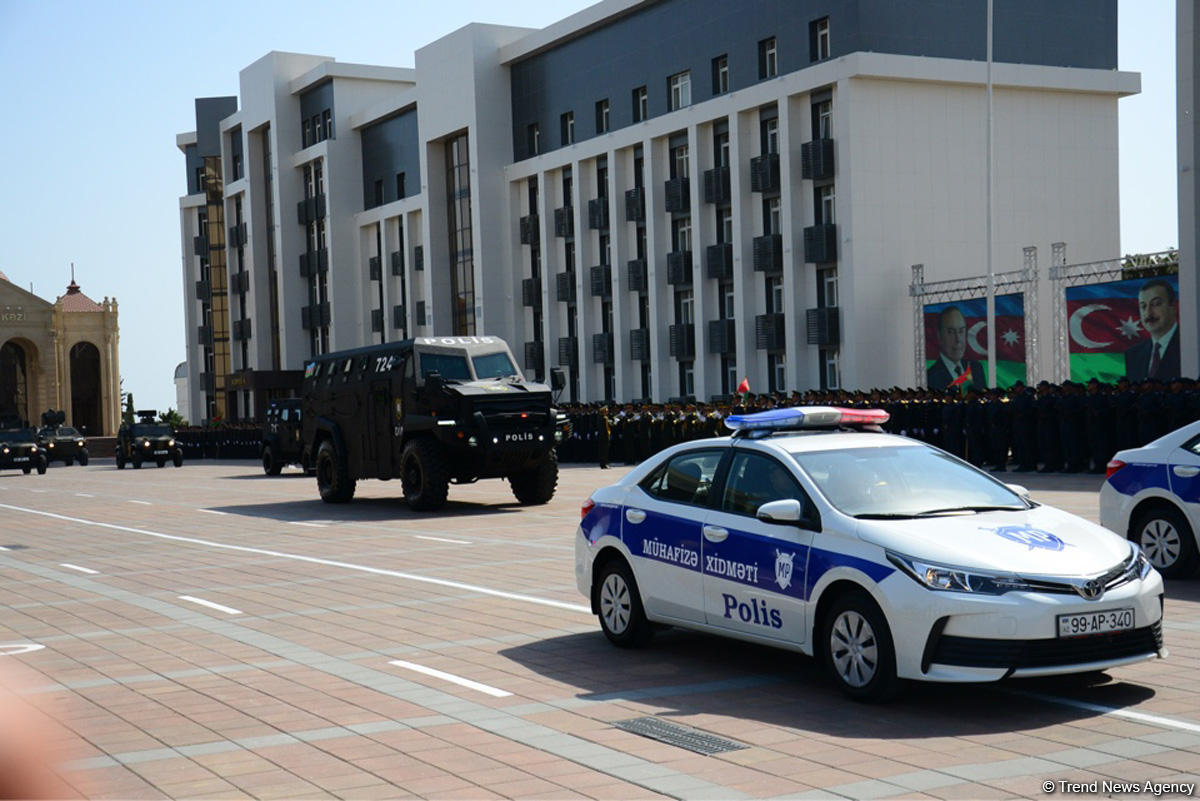 Polisin yeni nəqliyyat texnikası nümayiş olundu (FOTO/VİDEO)