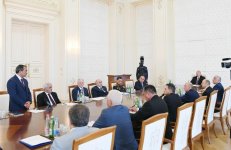 Prezident İlham Əliyevin yanında ölkənin enerji sistemində vəziyyətlə əlaqədar müşavirə keçirilib (FOTO) (YENİLƏNİB)