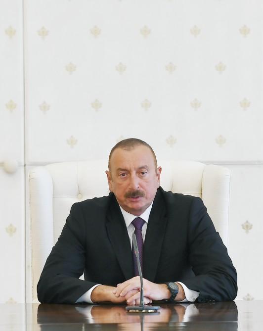 Prezident İlham Əliyevin yanında ölkənin enerji sistemində vəziyyətlə əlaqədar müşavirə keçirilib (FOTO) (YENİLƏNİB)