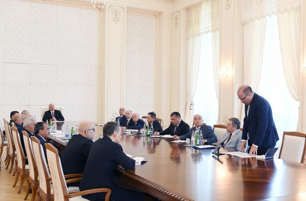 Prezident İlham Əliyevin yanında ölkənin enerji sistemində vəziyyətlə əlaqədar müşavirə keçirilib (FOTO) (YENİLƏNİB)