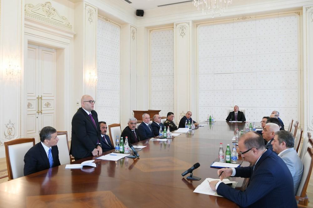 Prezident İlham Əliyevin yanında ölkənin enerji sistemində vəziyyətlə əlaqədar müşavirə keçirilib (FOTO) (YENİLƏNİB)