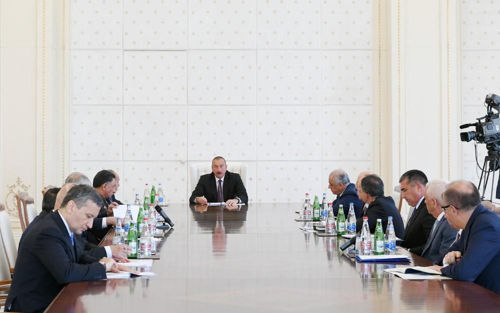 Azərbaycan Prezidenti: Strateji obyektlərdə generatorların quraşdırılması məsələsinə də baxmaq lazımdır, ilk növbədə, xəstəxanalarda və metroda
