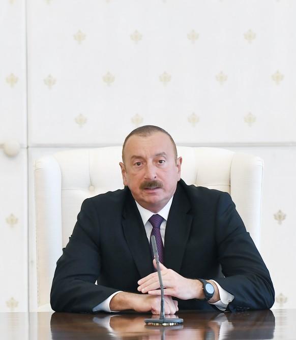 Prezident İlham Əliyevin yanında ölkənin enerji sistemində vəziyyətlə əlaqədar müşavirə keçirilib (FOTO) (YENİLƏNİB)