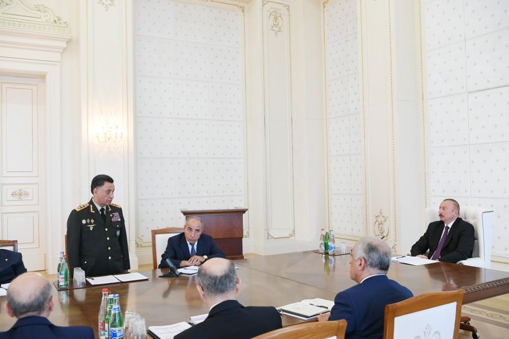 Prezident İlham Əliyevin yanında ölkənin enerji sistemində vəziyyətlə əlaqədar müşavirə keçirilib (FOTO) (YENİLƏNİB)