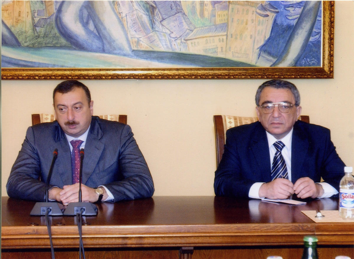 Həyat və fəaliyyəti cəmiyyət üçün parlaq nümunə olan şəxsiyyət (FOTO)