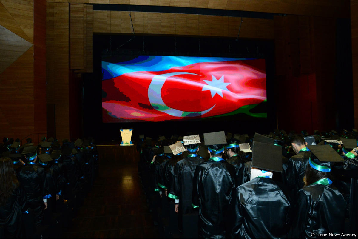 Bu gün Bakıda “SABAHın məzunu” mərasimi keçirilib (FOTO)