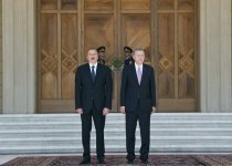 Azərbaycana səfərə gələn Türkiyə Prezidentinin rəsmi qarşılanma mərasimi olub (FOTO)