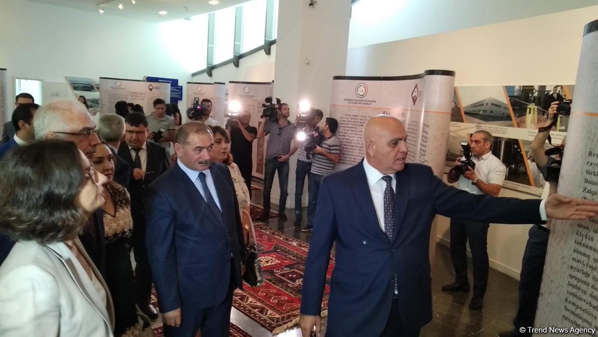 Niyazi Səfərov: Azərbaycan xalçaçılıq üçün xammal idxalından asılılığını azaldacaq (FOTO)