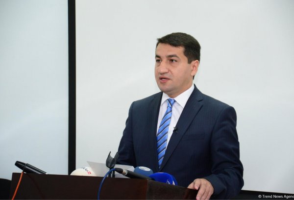 Hikmət Hacıyev: İki mülki azərbaycanlının girovluqda saxlanıması bir daha onu göstərir ki, Ermənistan sivil davranışdan tamamilə kənar ölkədir (FOTO)