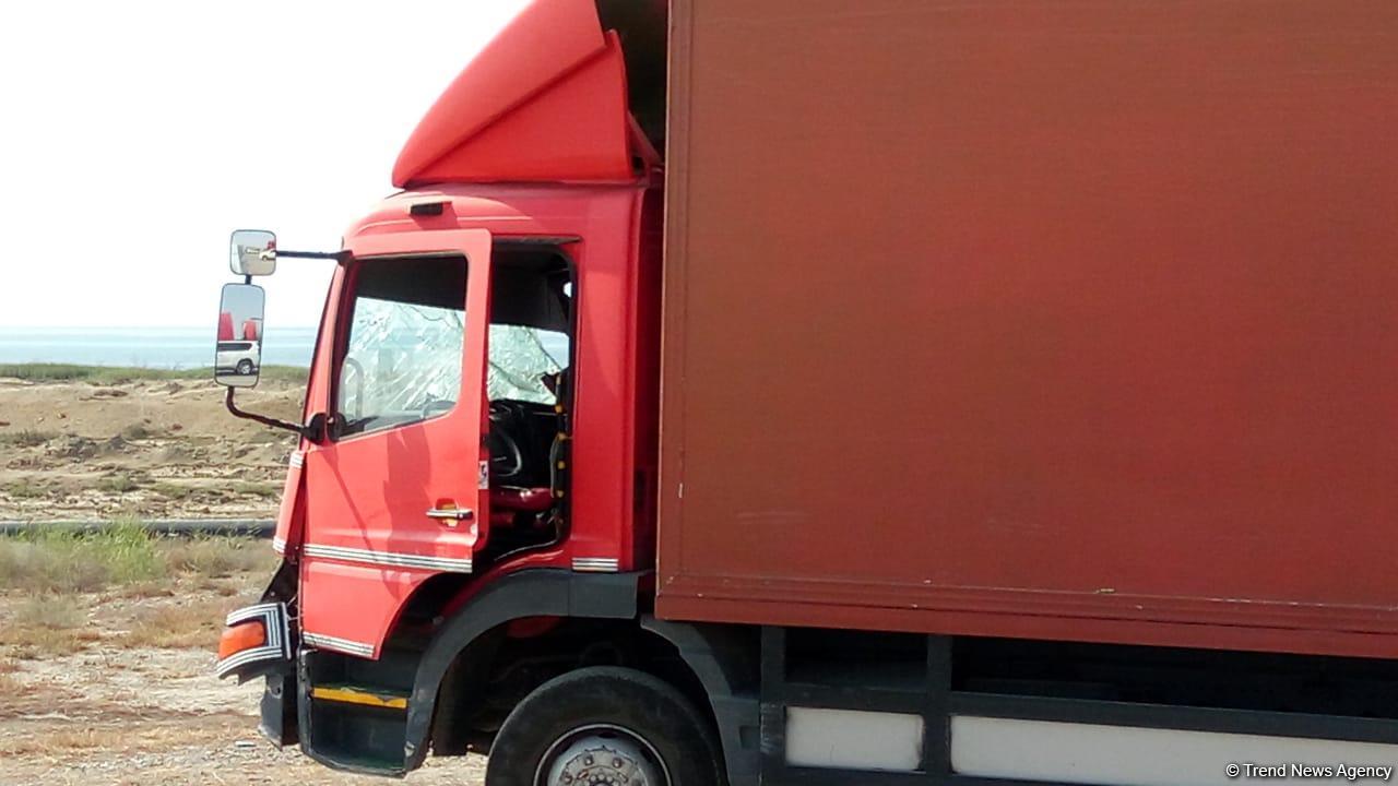 Bakıda yol qəzasında 1 ölü, 10 yaralı (FOTO) (YENİLƏNİB)