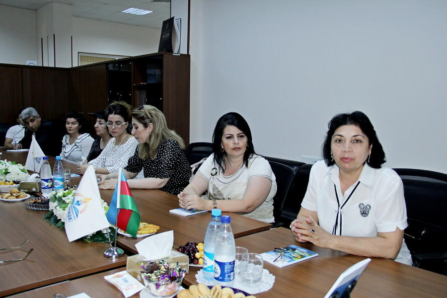 Bilik Fondunda “Ekran və efirdə ədəbi dil normaları” toplusunun təqdimatı keçirilib (FOTO)