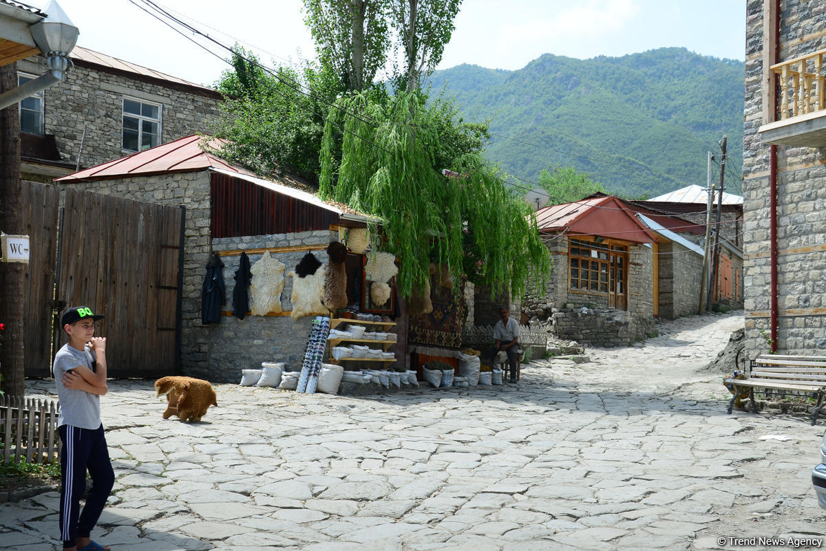 Lahıc – turistlərin sevimli məkanı (FOTOREPORTAJ)