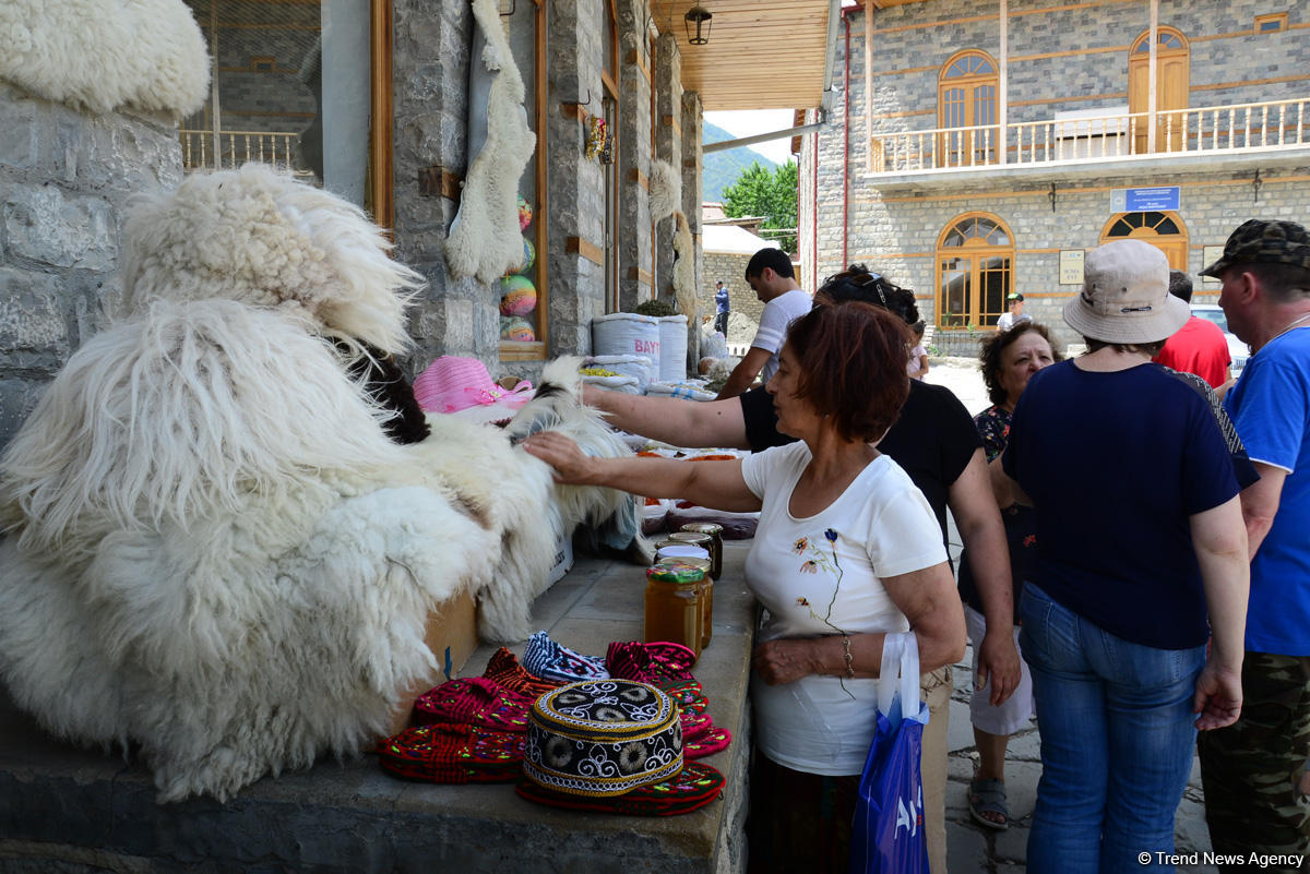 Lahıc – turistlərin sevimli məkanı (FOTOREPORTAJ)