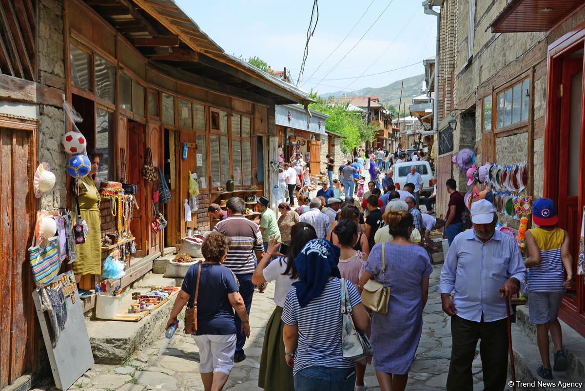 Lahıc – turistlərin sevimli məkanı (FOTOREPORTAJ)