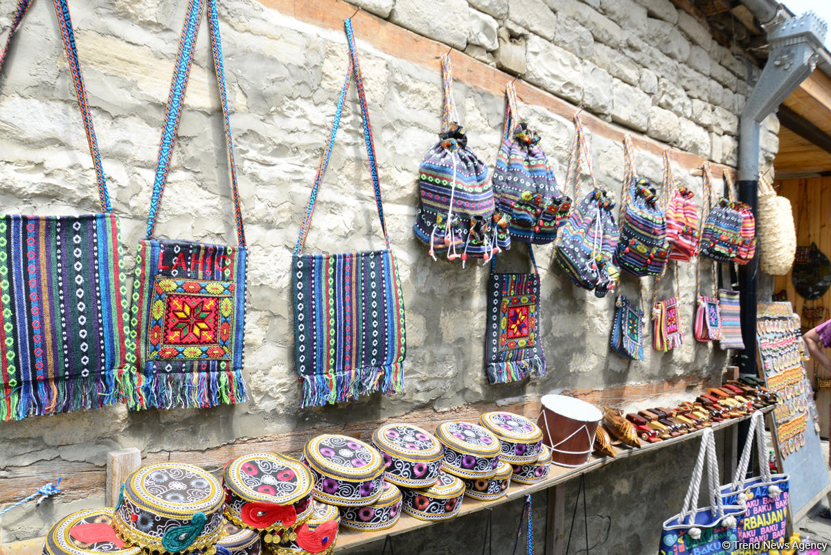 Lahıc – turistlərin sevimli məkanı (FOTOREPORTAJ)