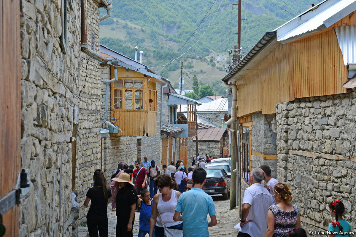 Lahıc – turistlərin sevimli məkanı (FOTOREPORTAJ)