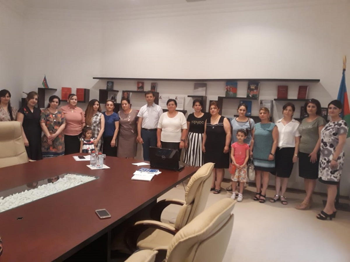 Bilik Fondu “Təhsil və təlimdə təqdimat texnologiyası” mövzusunda mühazirələr təşkil edib (FOTO)