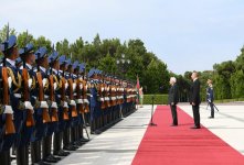 İtaliya Prezidenti Sercio Mattarellanın rəsmi qarşılanma mərasimi olub (FOTO)