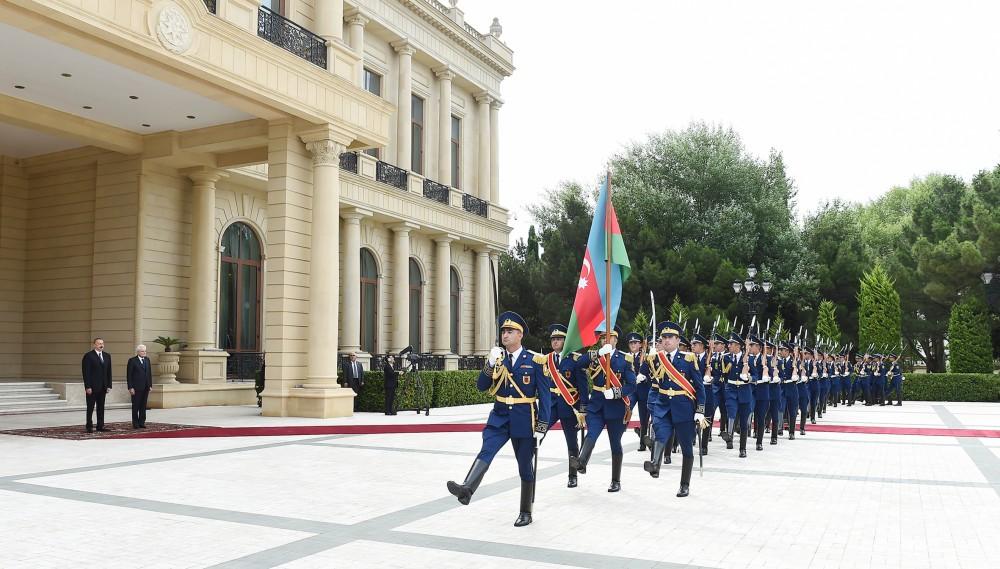 İtaliya Prezidenti Sercio Mattarellanın rəsmi qarşılanma mərasimi olub (FOTO)