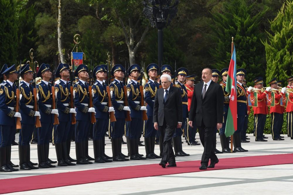 İtaliya Prezidenti Sercio Mattarellanın rəsmi qarşılanma mərasimi olub (FOTO)