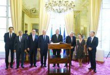 Azərbaycan Prezidenti İlham Əliyev Fransa Senatının sədri Jerar Larşe ilə görüşüb (FOTO)