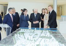Prezident İlham Əliyev, xanımı və İtaliya Prezidenti Heydər Əliyev Mərkəzində Şah İsmayıl Xətaiyə həsr edilmiş sərgi ilə tanış olublar (FOTO)