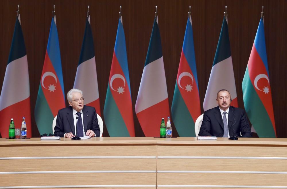 Azərbaycan və İtaliya prezidentləri Bakıda biznes forumda iştirak ediblər (FOTO) (YENİLƏNİB)