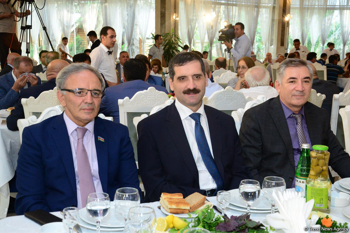 Əli Həsənov: Bu gün Azərbaycan mediasının qabaqcıl nümunələri dünyanın istənilən media məkanında rəqabət aparmaq qabiliyyətinə malikdir (FOTO)