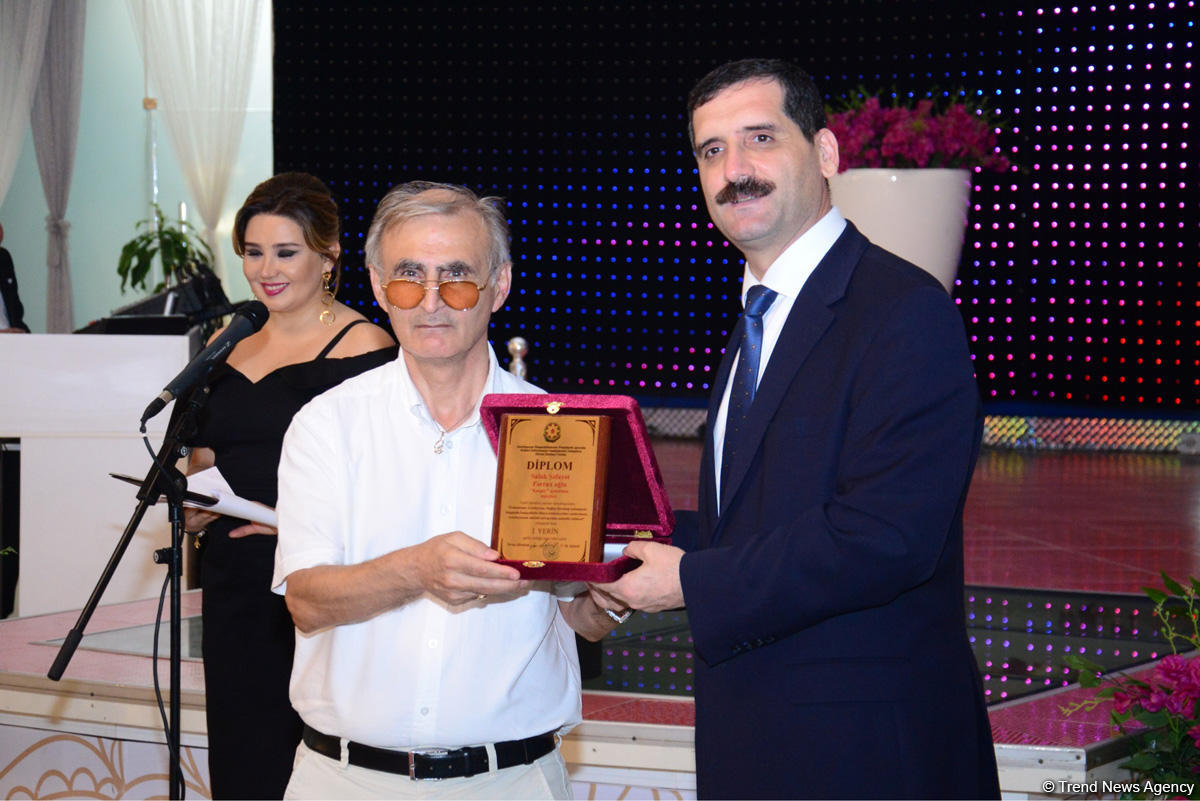 Əli Həsənov: Bu gün Azərbaycan mediasının qabaqcıl nümunələri dünyanın istənilən media məkanında rəqabət aparmaq qabiliyyətinə malikdir (FOTO)