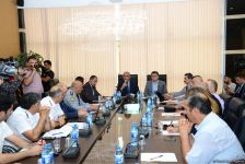 Kamran Əliyev: Traktor sürücüləri bir sıra hallarda sərxoş olur (FOTO)
