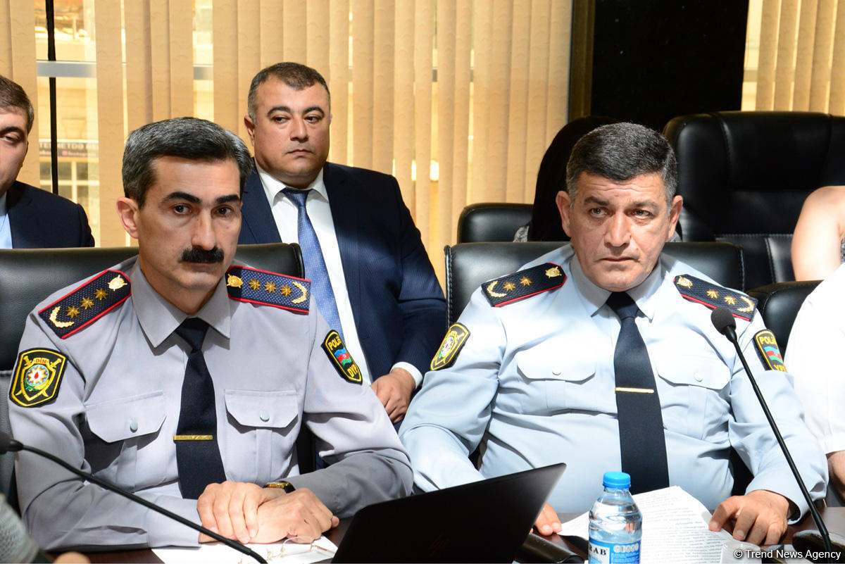 Kamran Əliyev: Traktor sürücüləri bir sıra hallarda sərxoş olur (FOTO)