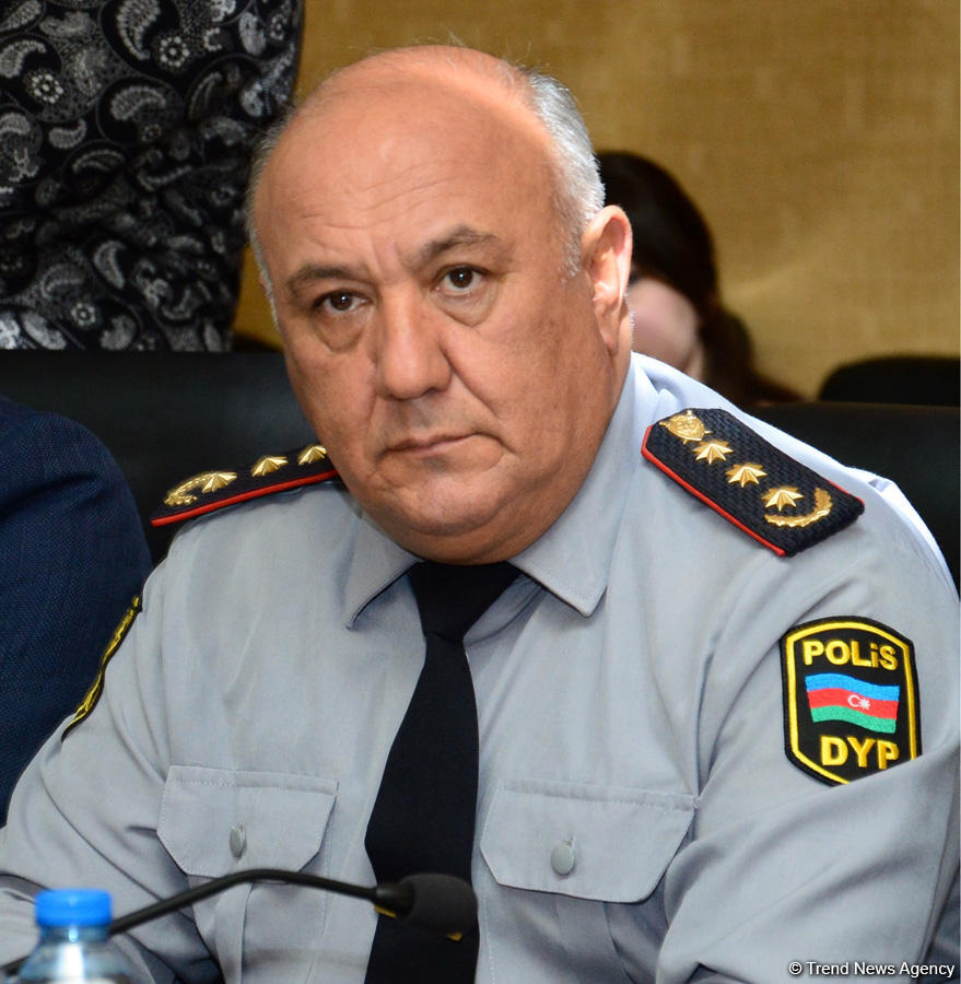 Kamran Əliyev: Traktor sürücüləri bir sıra hallarda sərxoş olur (FOTO)