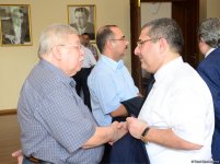 Xalq artisti Xəyyam Mirzəzadə II Fəxri xiyabanda dəfn olunub (FOTO) (YENİLƏNİB)