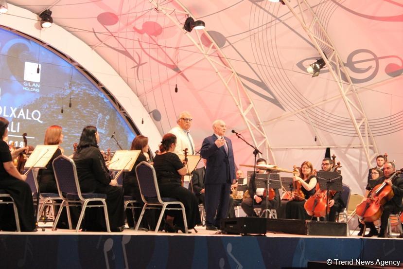 X Qəbələ Beynəlxalq Musiqi Festivalının təntənəli açılış mərasimi olub (FOTO)