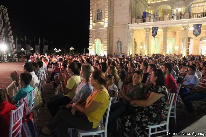 X Qəbələ Beynəlxalq Musiqi Festivalının təntənəli açılış mərasimi olub (FOTO)