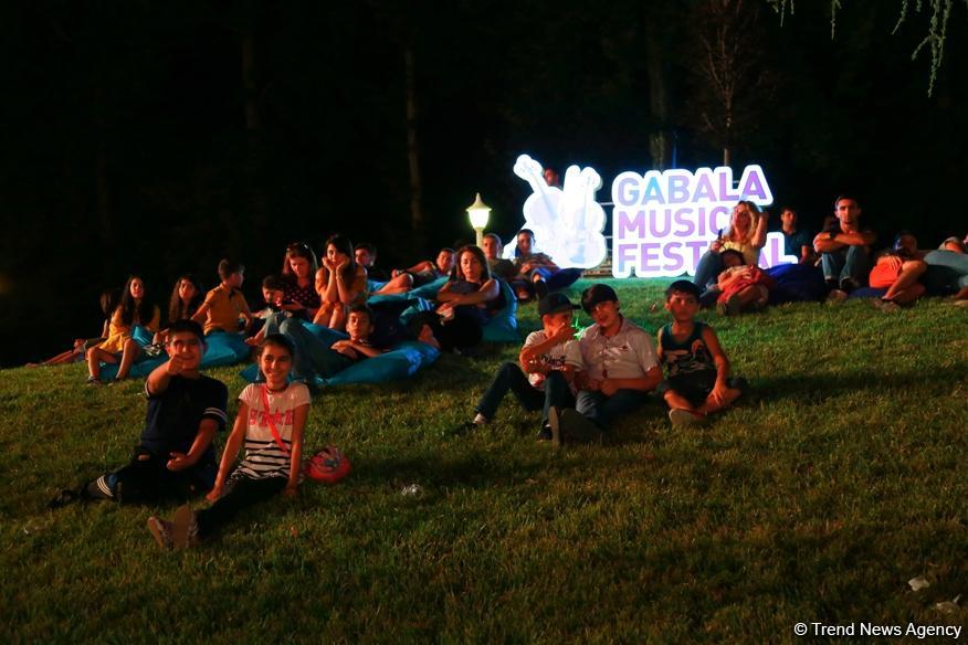 X Qəbələ Beynəlxalq Musiqi Festivalının təntənəli açılış mərasimi olub (FOTO)